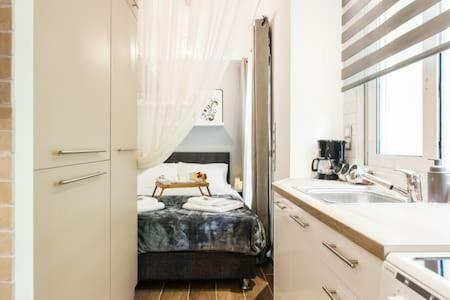 Cozy Studio 50M From Sea Athens Exterior photo